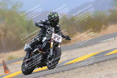 media/Sep-10-2022-SoCal Trackdays (Sat) [[a5bf35bb4a]]/Turn 6 (1140am)/